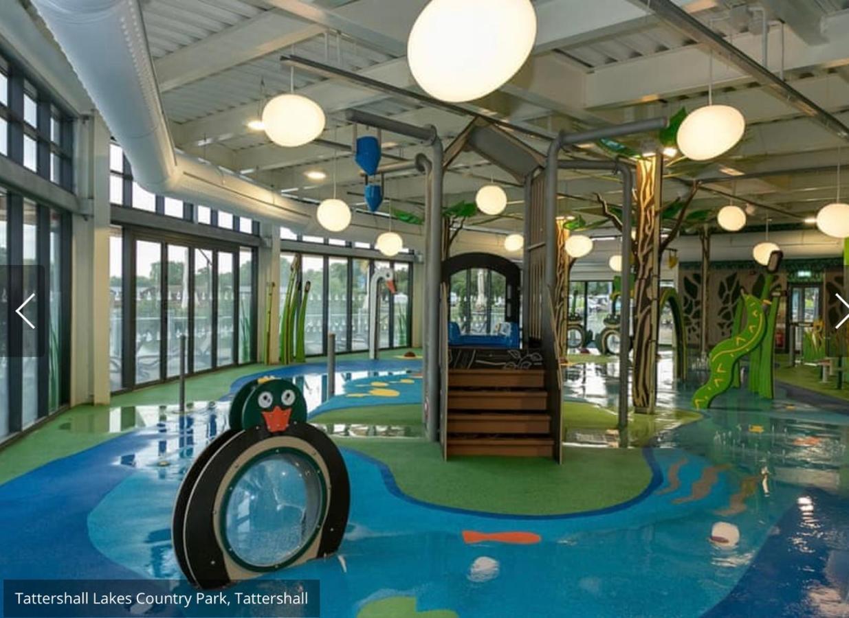 Holiday Home Breaks At Tattershall Lakes Coningsby Eksteriør billede